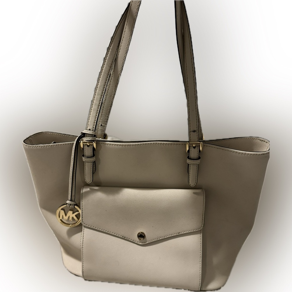 Michael Kors beige tote